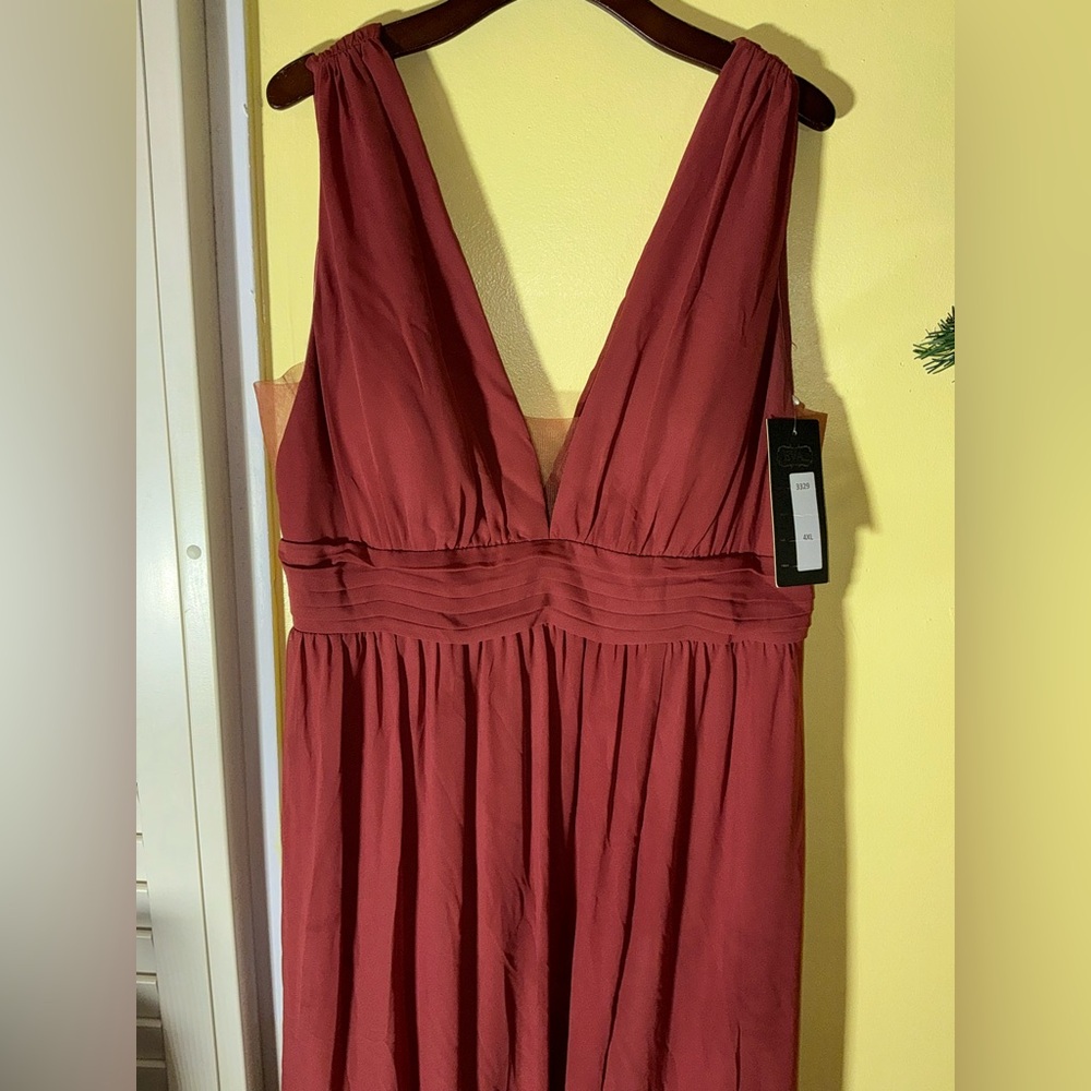 Eva Grecian Evening Gown Rust Measures XL - Picture 10 of 16